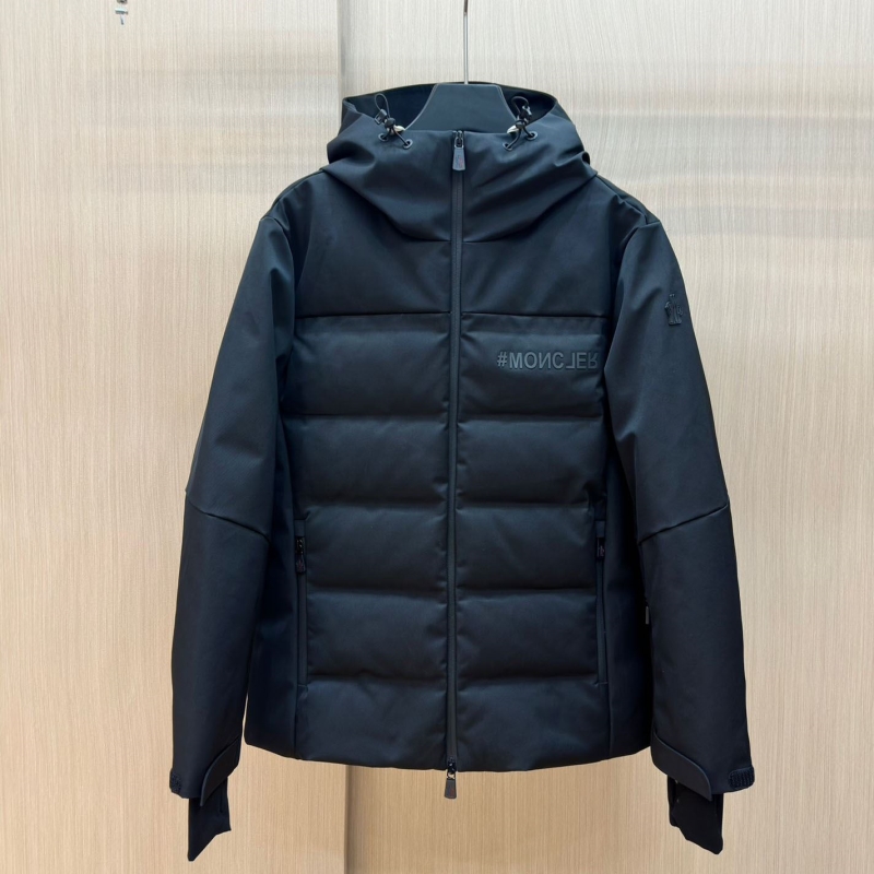 Ba*len*cia*ga down coat
